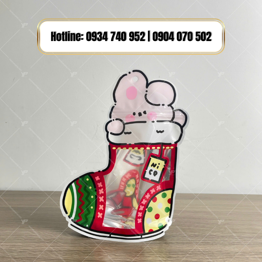 bao-bi-dinh-hinh-chiec-tat-dung-keo-giang-sinh-noel