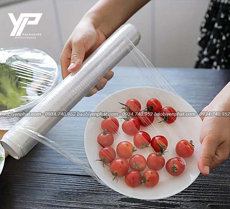Màng bọc thực phẩm PE